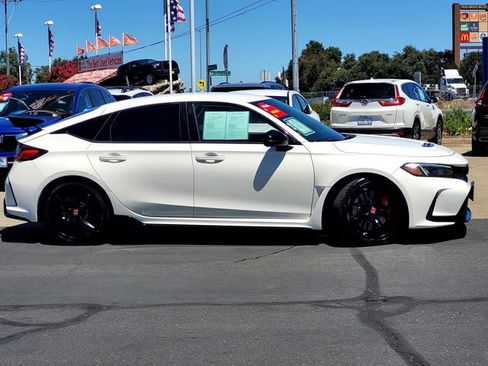 Used 2023 Honda Civic Type R image 3