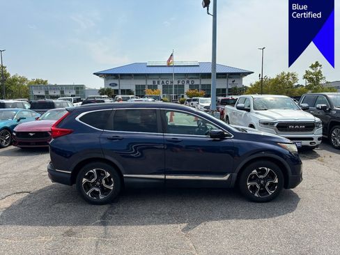 Used 2018 Honda CR-V Touring image 4