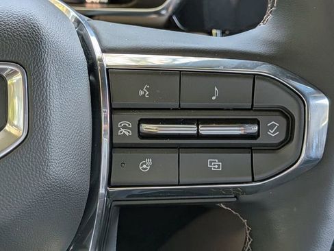 New 2026 GMC Canyon Denali image 28