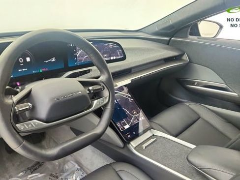 Used 2024 Lucid Air Touring AWD/4WD image 19