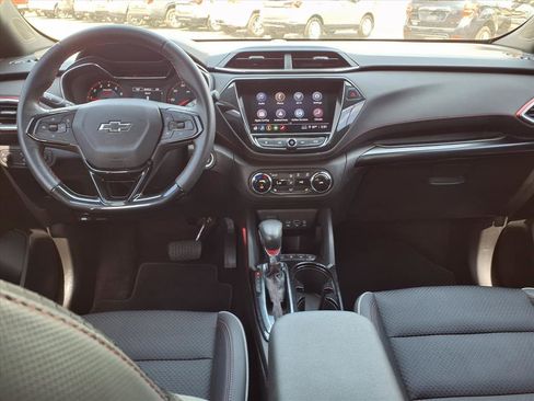 Used 2021 Chevrolet TrailBlazer RS w/ Convenience Package image 7
