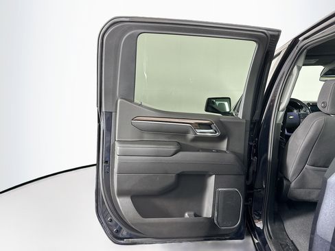 Used 2022 Chevrolet Silverado 1500 LT image 25