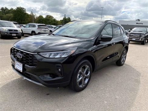 Used 2025 Ford Escape ST-Line Elite w/ Tech Pack #1 image 9