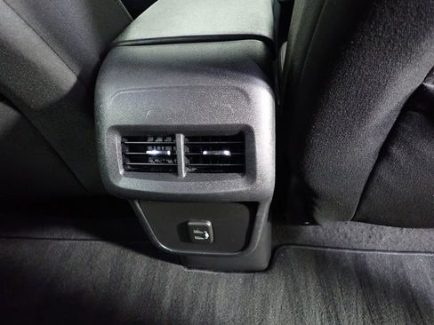 Used 2020 Chevrolet Equinox LT image 37