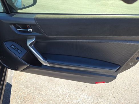 Used 2017 Toyota 86 image 27