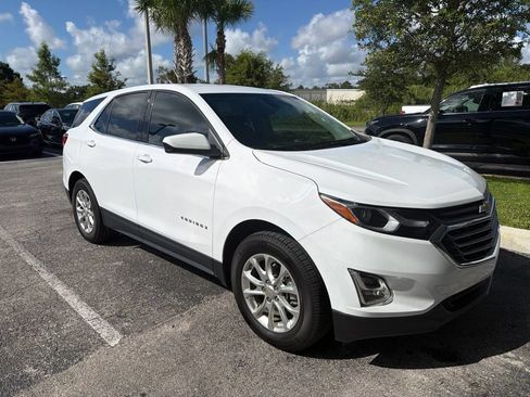 Used 2020 Chevrolet Equinox LT FWD image 2