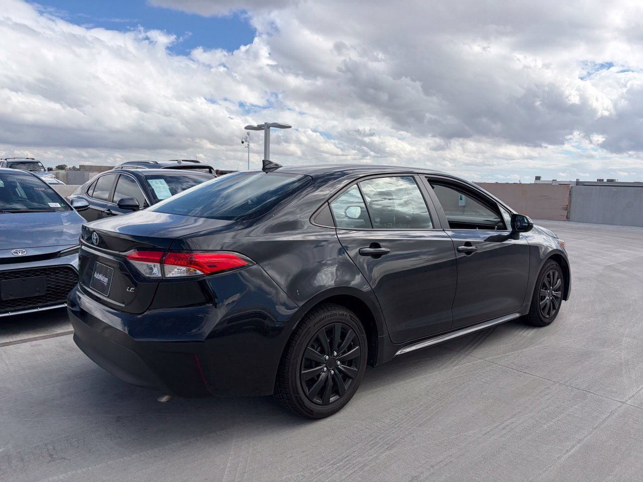 Used 2023 Toyota Corolla LE FWD image 2