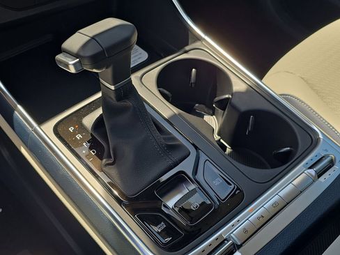 New 2026 Kia Carnival SX Prestige FWD image 27