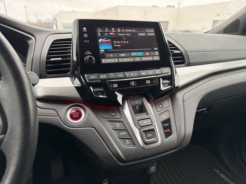 Used 2023 Honda Odyssey Sport image 13