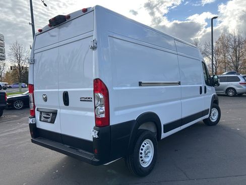Used 2025 RAM ProMaster 2500 w/ Storage Group image 5