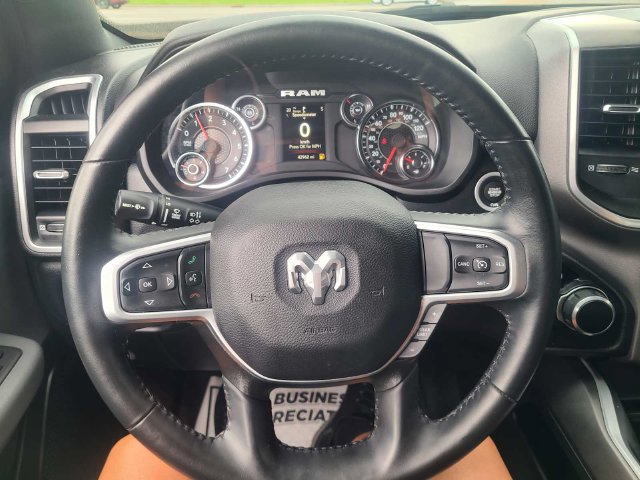 Used 2023 RAM 1500 Big Horn AWD/4WD image 29