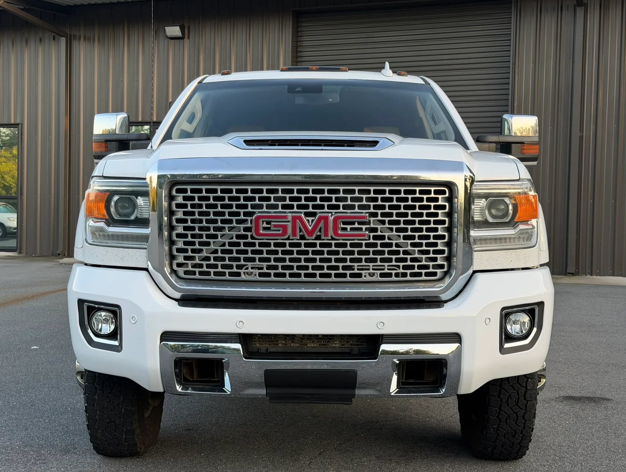 Used 2017 GMC Sierra 3500 Denali w/ Duramax Plus Package AWD/4WD image 8