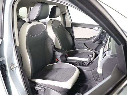 Used 2025 Volkswagen Taos SE image 46