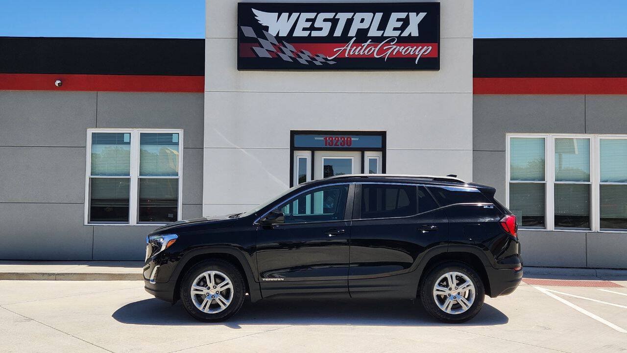 Used 2021 GMC Terrain SLE w/ Driver Convenience Package AWD/4WD image 27