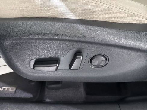 Used 2017 Kia Sorento FWD w/ LX Convenience Package image 21