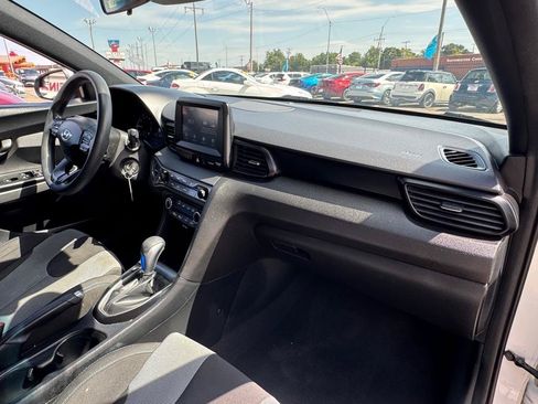 Used 2019 Hyundai Veloster 2.0 FWD image 13