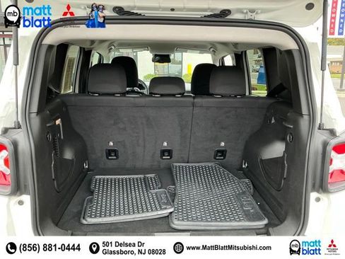 Used 2023 Jeep Renegade Trailhawk image 25