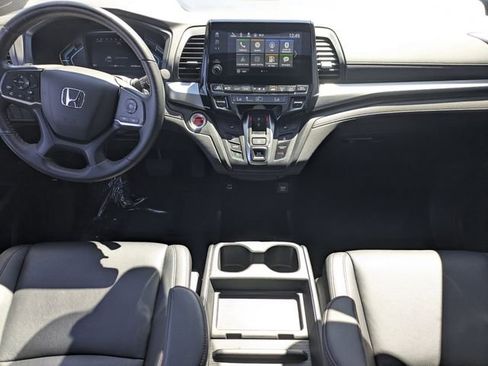 Used 2024 Honda Odyssey Sport image 16