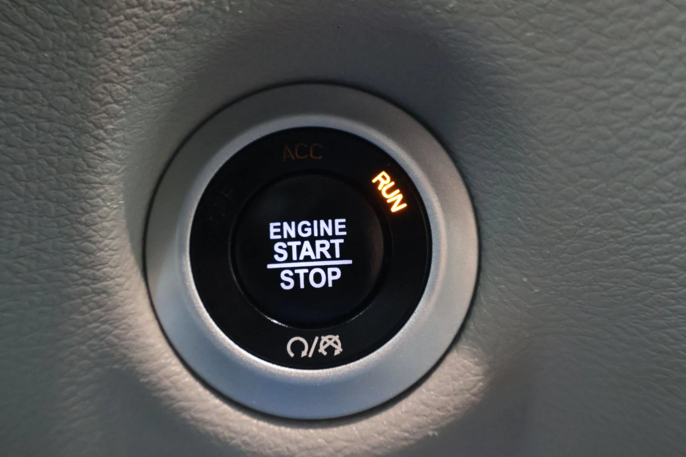 Used 2024 Chrysler Pacifica Touring-L FWD image 29