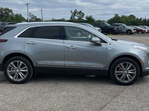 Used 2024 Cadillac XT5 Premium Luxury w/ LPO, Floor Liner Package FWD image 6
