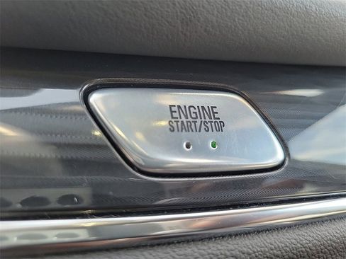 Used 2024 Buick Enclave Premium image 30