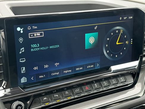 Used 2023 Chevrolet Silverado 1500 ZR2 w/ Technology Package image 17