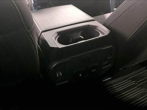 Used 2018 Ford F150 XLT w/ Equipment Group 302A Luxury AWD/4WD image 11