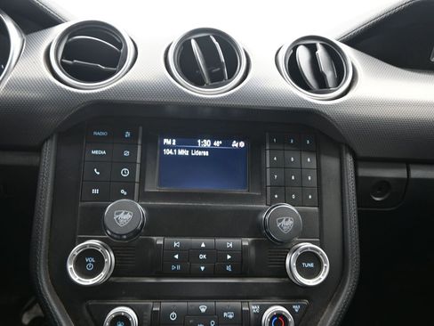 Used 2022 Ford Mustang GT w/ Black Accent Package RWD image 10