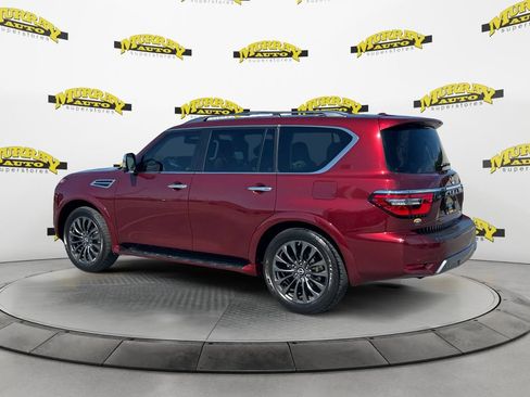 Used 2023 Nissan Armada Platinum w/ Captain's Chairs Package RWD image 3