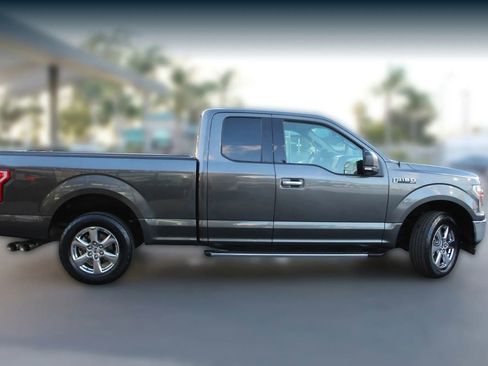 Used 2018 Ford F150 XLT w/ Equipment Group 302A Luxury image 6