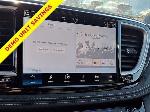 New 2026 Chrysler Pacifica Select image 8