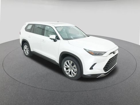 New 2026 Toyota Grand Highlander Limited image 13