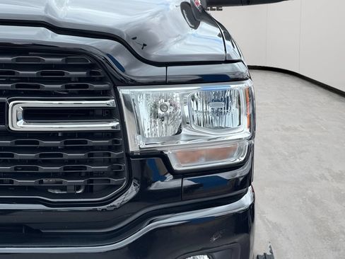 Used 2024 RAM 3500 Big Horn w/ Sport Appearance Package AWD/4WD image 5
