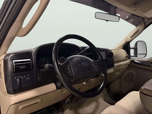 Used 2005 Ford F250 XL image 17