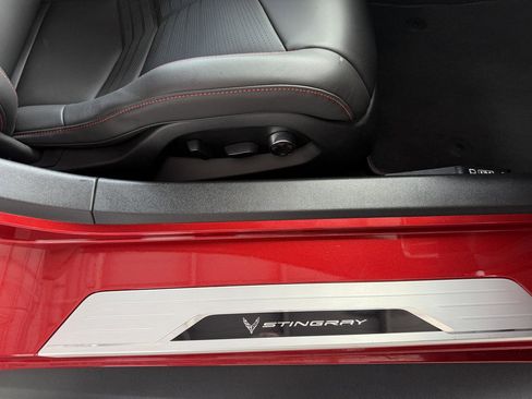 Used 2022 Chevrolet Corvette Stingray Premium Conv w/ Z51 Performance Package RWD image 44