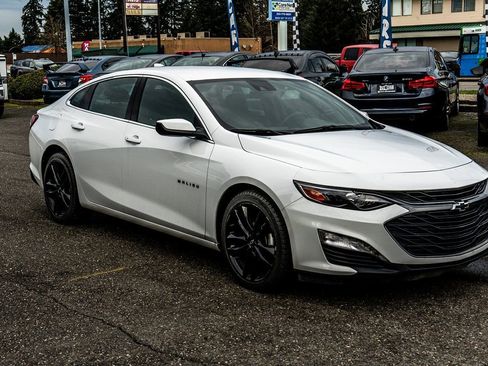 Used 2024 Chevrolet Malibu LT w/ Sport Edition image 6