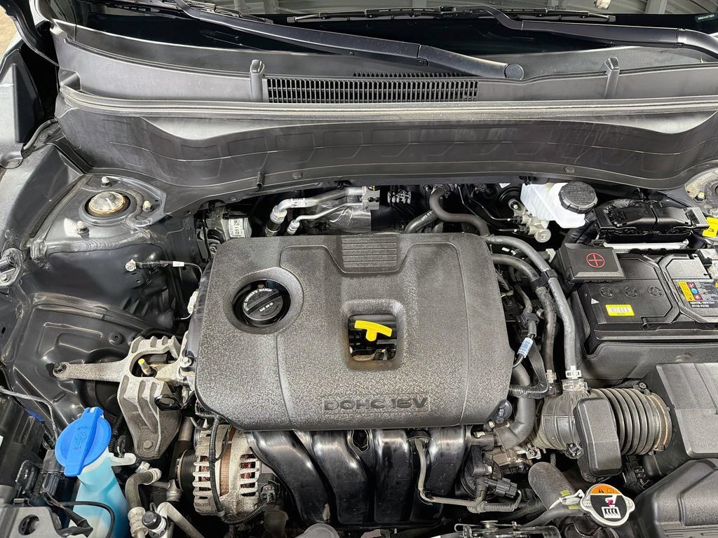 Used 2025 Kia Seltos S AWD/4WD image 31