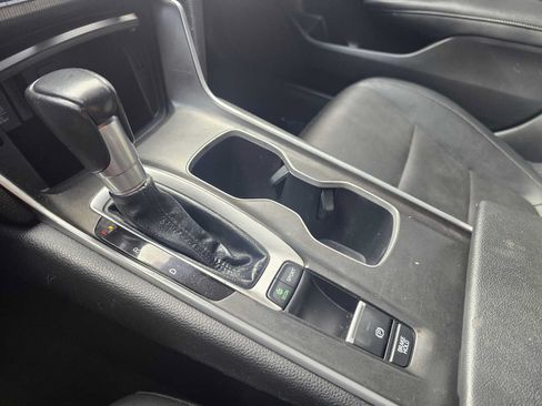 Used 2019 Honda Accord Sport image 30