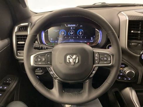 Used 2026 RAM 1500 4x4 Crew Cab image 15