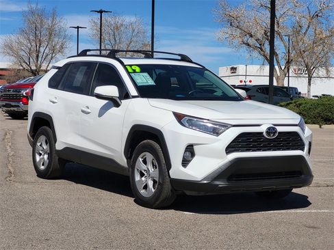 Used 2019 Toyota RAV4 XLE w/ All Weather Liner Package image 2