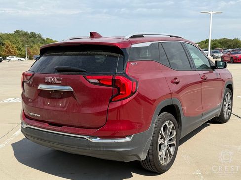 Used 2019 GMC Terrain SLT FWD image 8