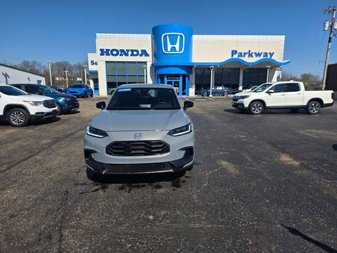 Certified 2025 Honda HR-V Sport image 8