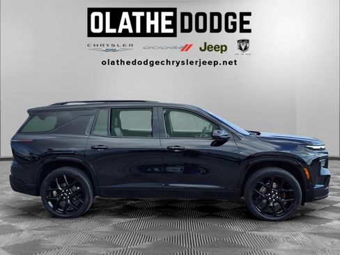 Used 2024 Chevrolet Traverse RS AWD/4WD image 31