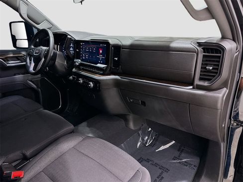 Used 2025 GMC Sierra 2500 SLE w/ Preferred Package image 29