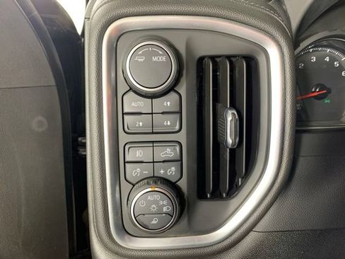 Used 2022 Chevrolet Silverado 1500 RST AWD/4WD image 21
