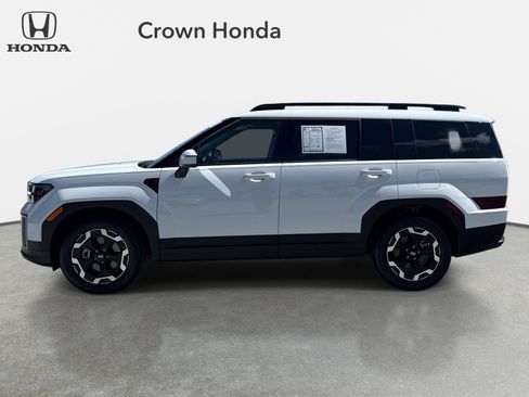 Used 2025 Hyundai Santa Fe SEL image 2