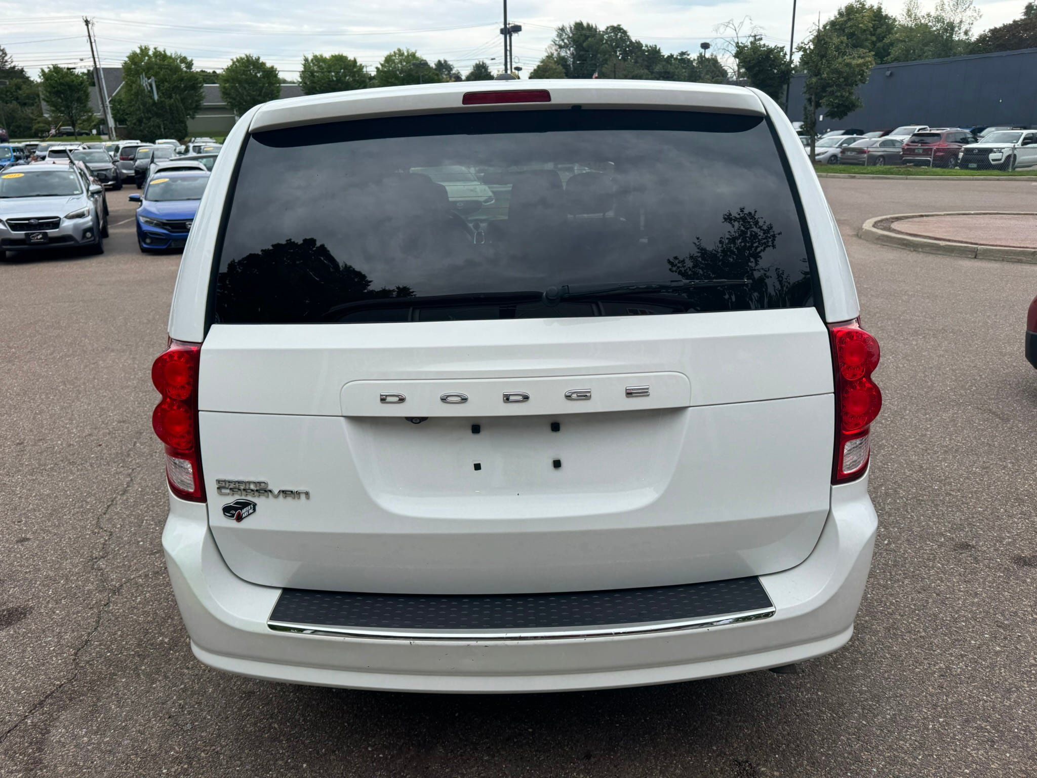Used 2018 Dodge Grand Caravan SE w/ UConnect Hands-Free Group FWD image 6
