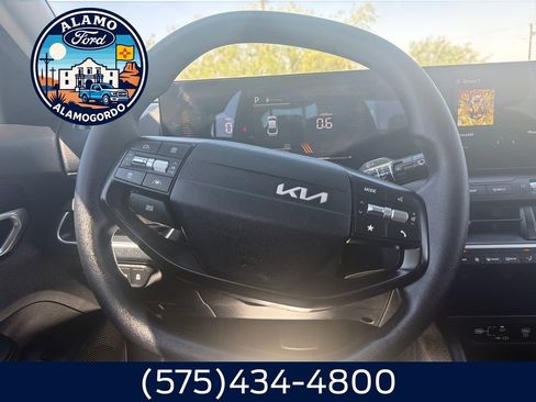 Used 2025 Kia K4 LXS FWD image 14