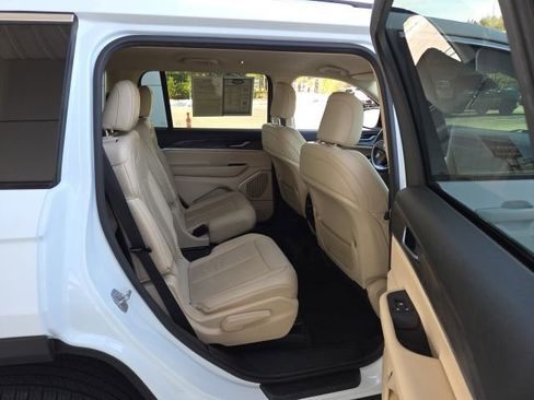 Used 2021 Jeep Grand Cherokee L Limited image 52