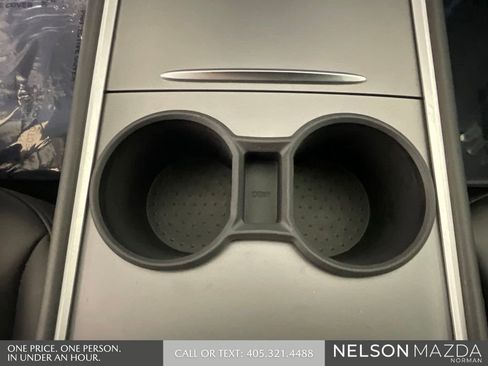 Used 2022 Tesla Model Y Long Range image 38